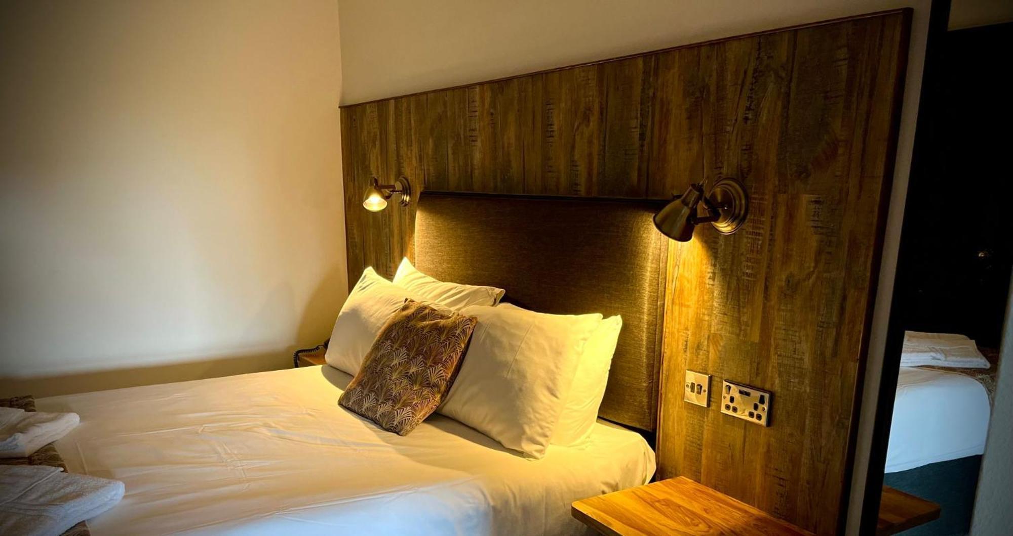 The Blue Boar Hotel Alcester Kültér fotó